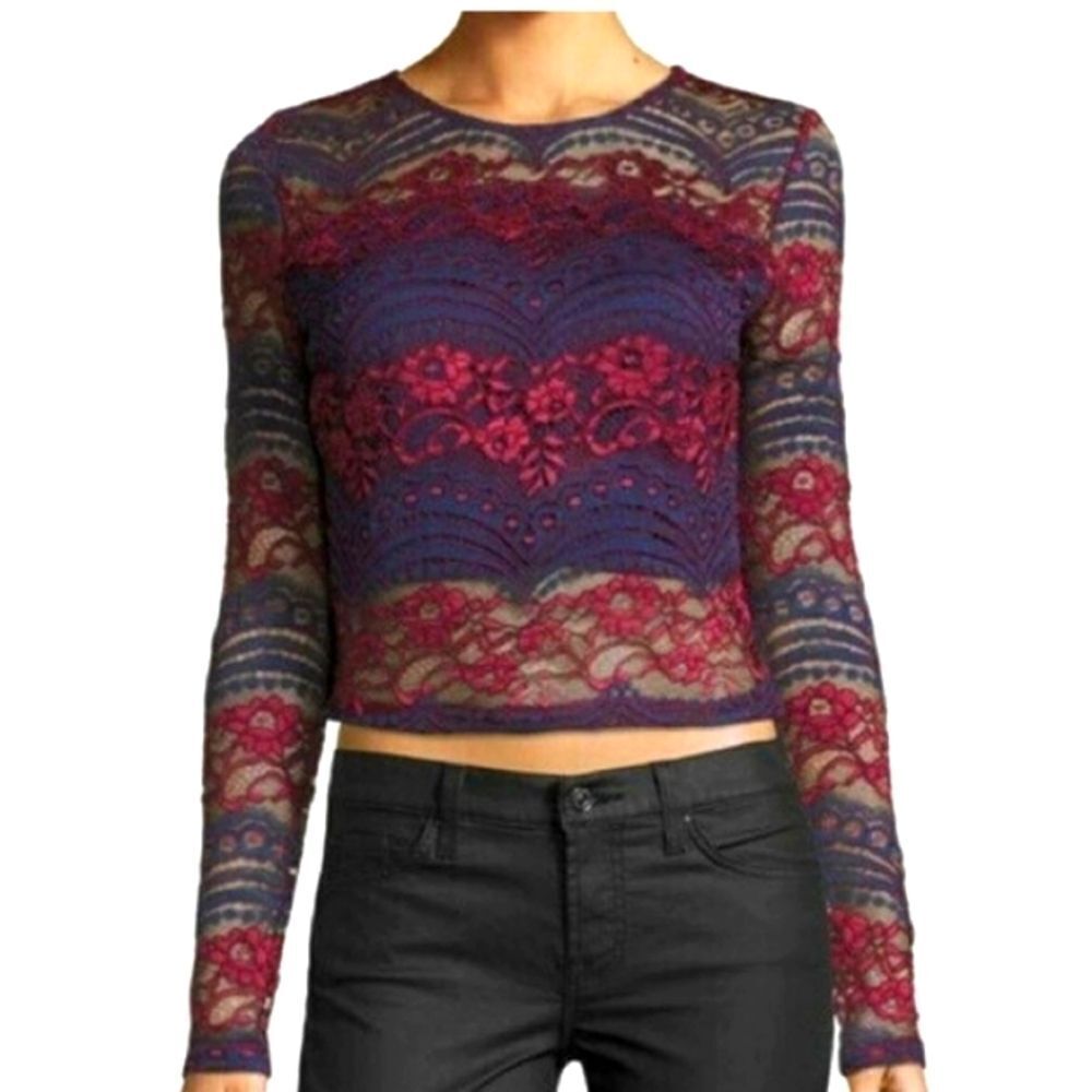 Romeo + Juliet Couture Women's burgundy/ navy blue lace long-sleeve fitted top L